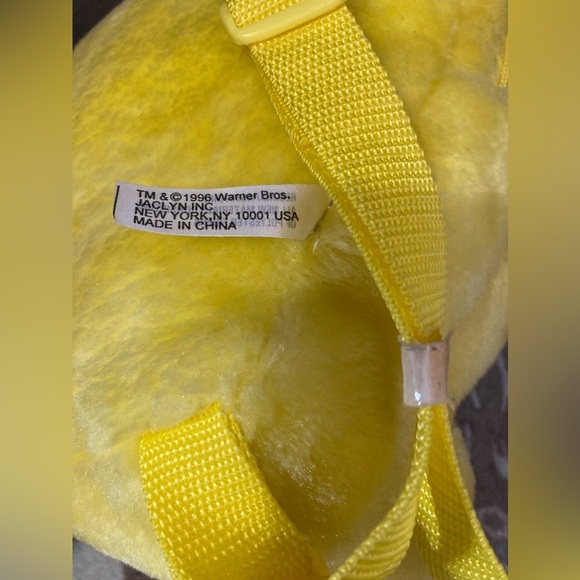 Authentic Vintage Tweety Warner Brothers Plush Backpack - Picture 6 of 7
